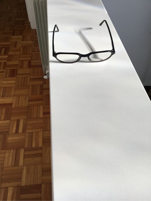 Armacao de oculos de ver Moschino