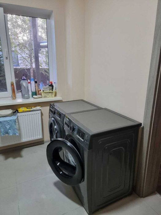 Сучасний  будинок в Лісках.