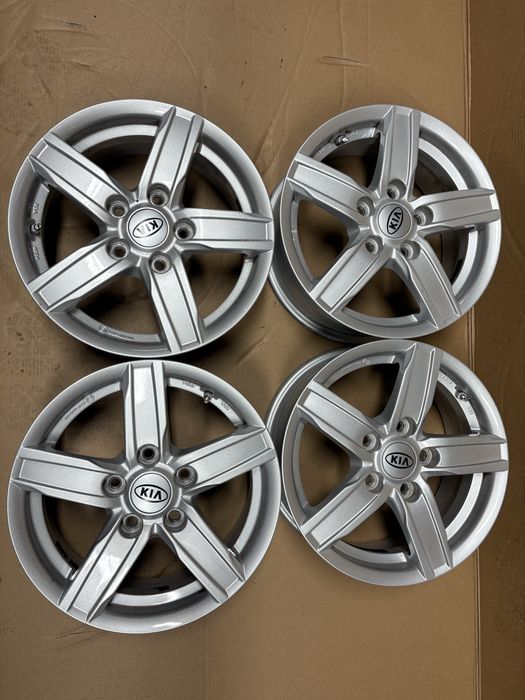 5x114,3 KIA CEED HYUNDAI I30 6Jx15 ET46 felgi aluminiowe TPMS CZUJNIKI