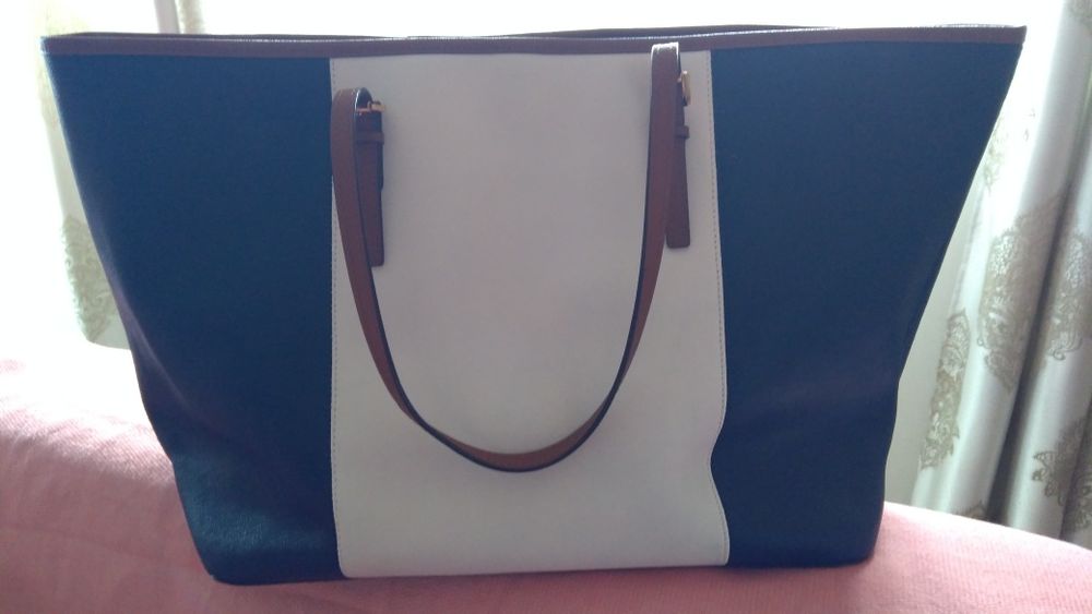 Mala Michael Kors