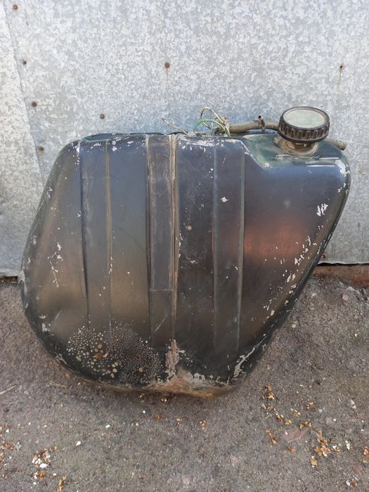 Продам бензобак ВАЗ 2101-2107