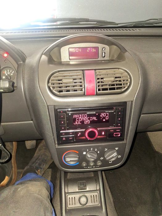 Opel corsa 1.2 16v