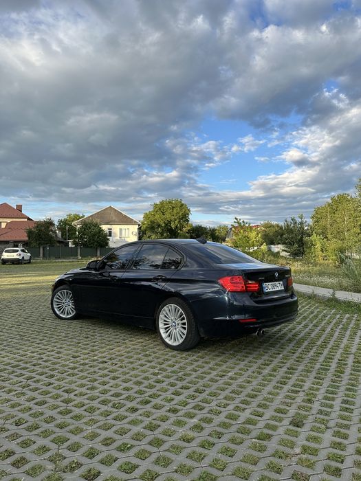 BMW 328i xDrive F30 Luxury Line