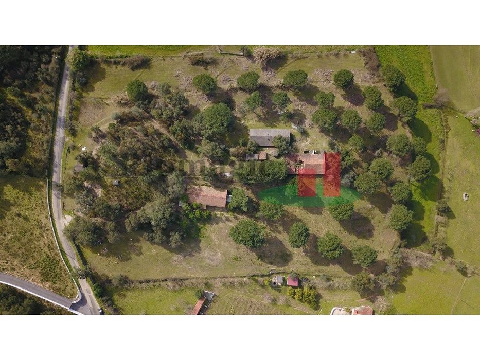 Terreno Misto com Edificação para Arrumos***RIOMAGIC***