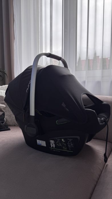 Fotelik nosidełko NUNA