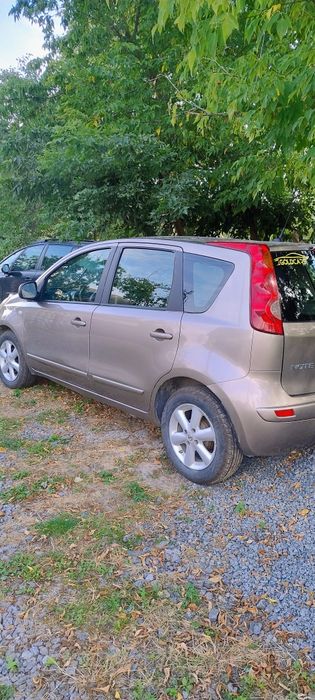 Продам Нісан ноут 2008р.1.6бензин