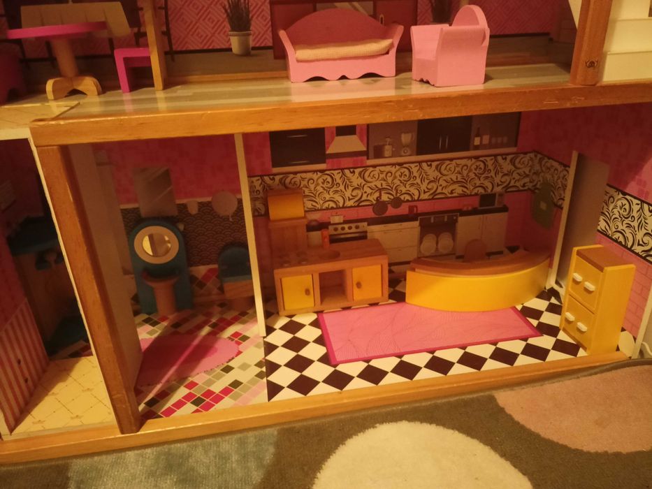 Domek dla lalek duży