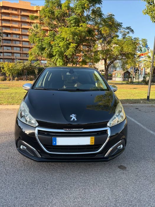 Peugeot 208 2017 foto 2