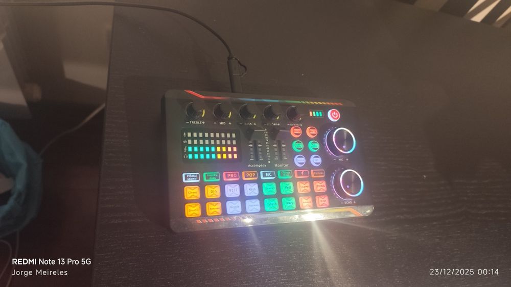 Mini Mixer com bateria  integrada