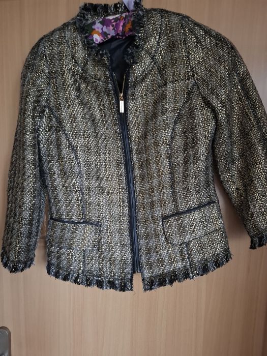 Złotoczarna chanelka