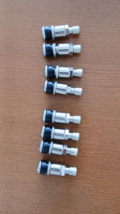 Valvulas universais  de pneu em aço
4.6
4.6 de 5 estrelas
(1,581)
4 vá