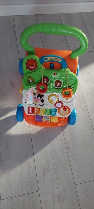 Pchacz/ jeździk Vtech do nauki chodzenia