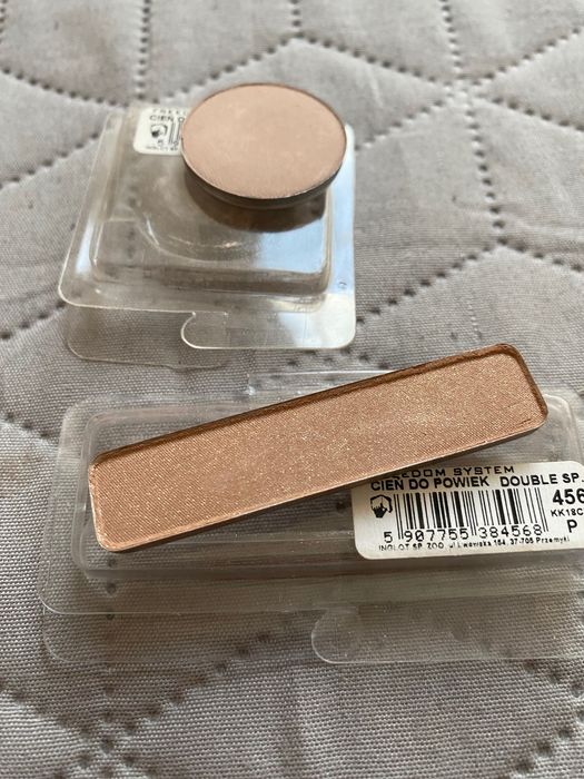 Kosmetyki cienie do powiek, brwi -nowe +2 gratis