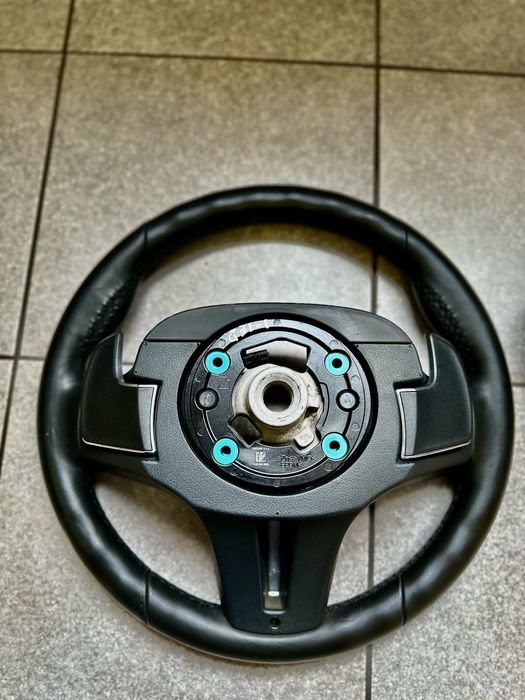 BMW G30/31 M кермо з лепестками і подушкою, оригінал.