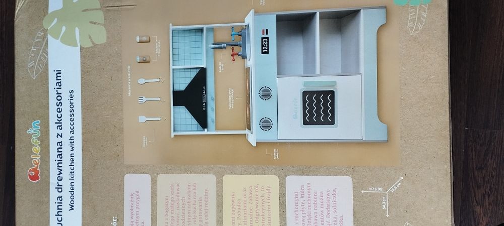Kuchnia drewniana z akcesoriami. Elefun