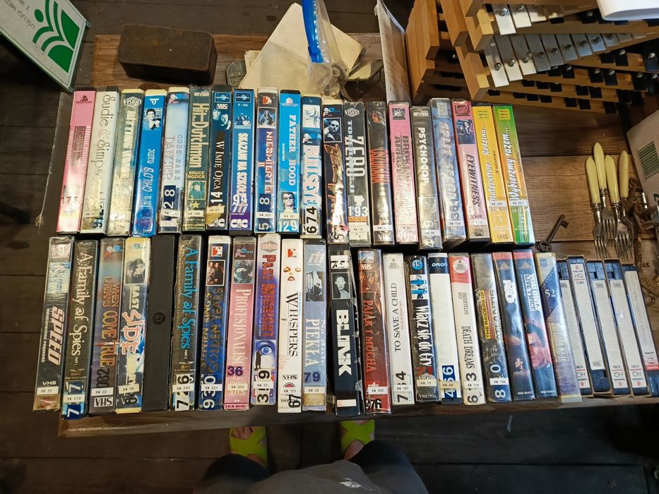 Kasety VHS różne filmy 46 sztuk