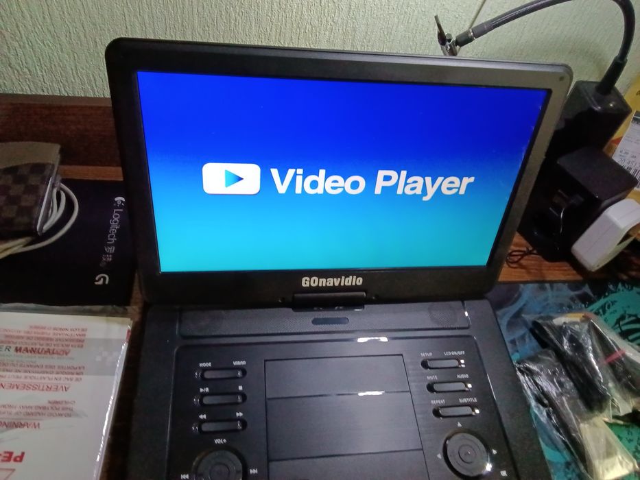Продаю портативний DVD GOnavidio NP0611B 16" новий з HDMI