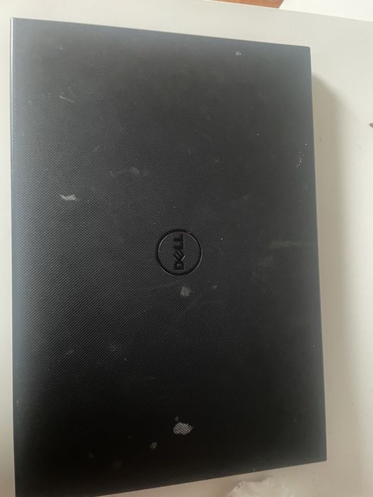 Dell Inspiron 15 3000 Series AMD A6 Radeon Graphics – uszkodzony na części bez dysku