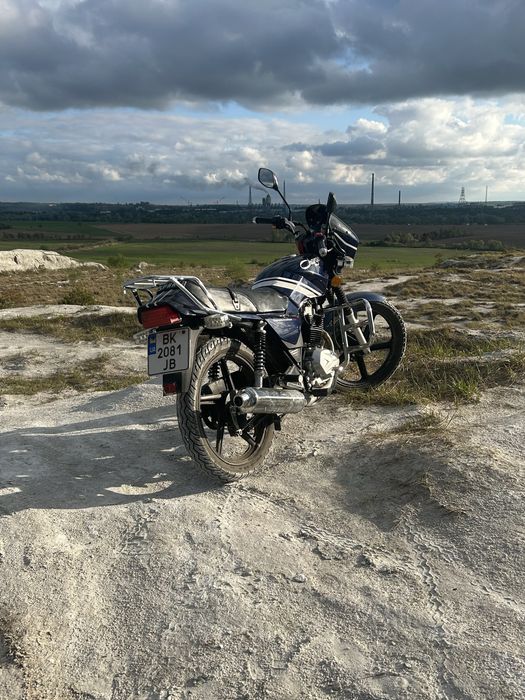 Мотоцикл спарта 200сс