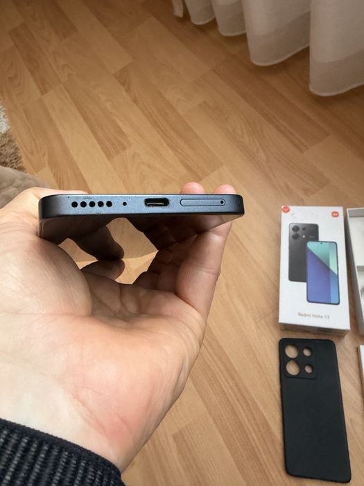 Xiaomi Redmi Note 13 6+6/128 Стан НОВОГО, Комплект на фото, наложка присутня