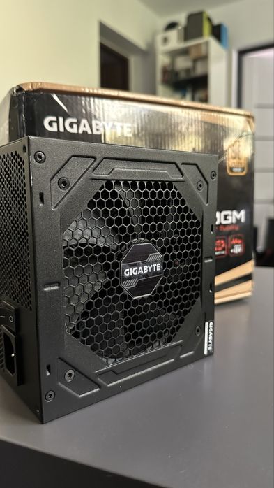Zasilacz Gigabyte p750gm 750w 80plus gold