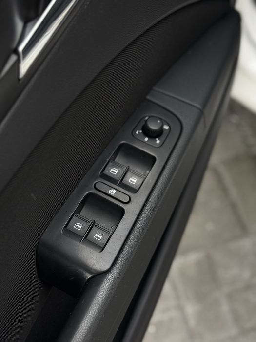 В продаже Skoda Superb 2013 года