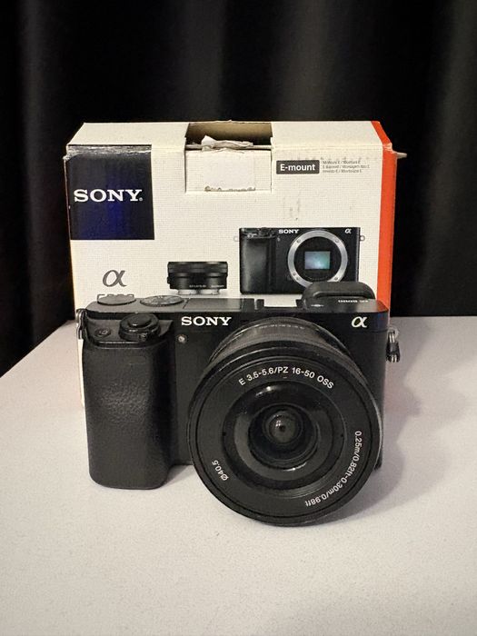 Sony A6000 + 16-50 OSS | pudełko | 2 baterie | ładowarka