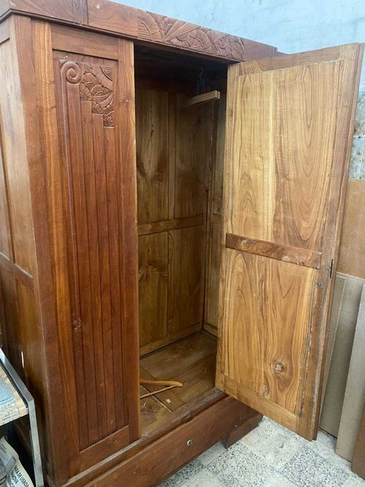 Roupeiro clássico/Vintage