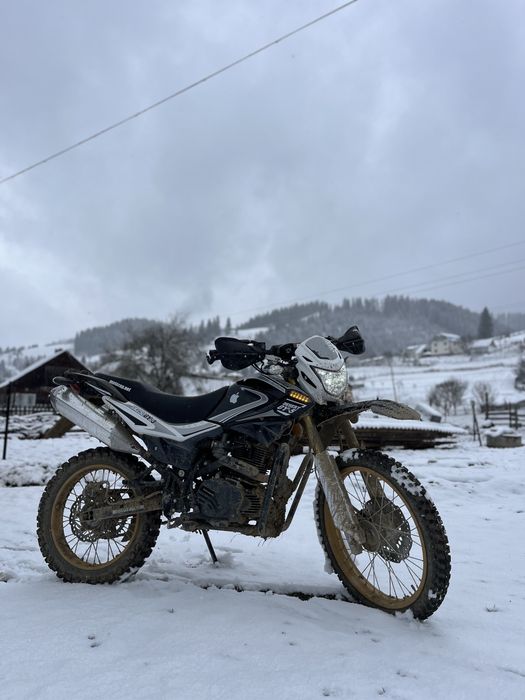 Продам сенке 250