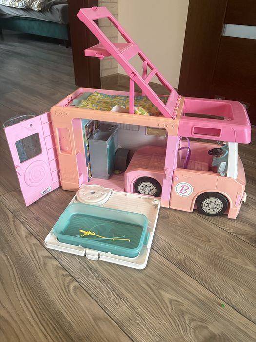 Kamper barbie z akcesoriami