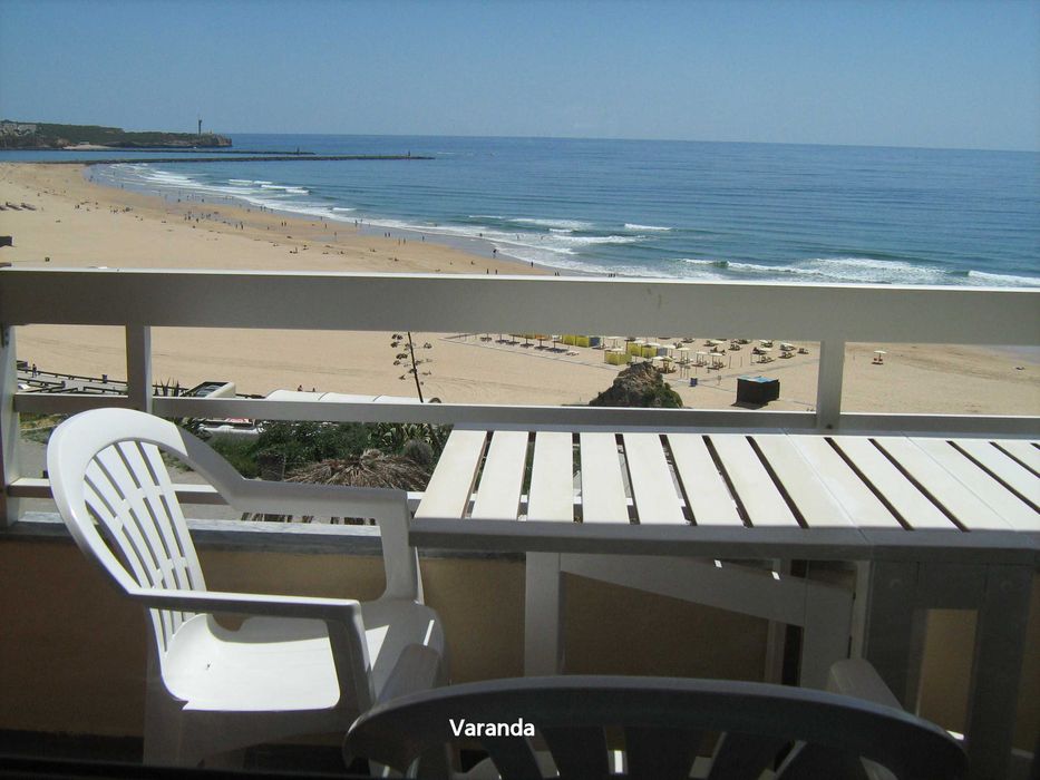 T1 Apartment at Praia da Rocha Facing the Sea!