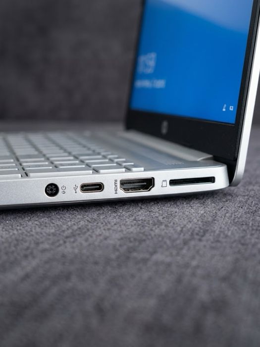 HP Core i3 | 8GB RAM | 238GB SSD