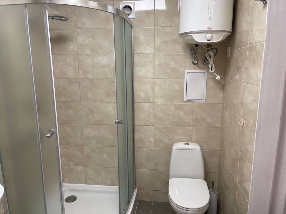 2к Квартира подобово, помісячно, з євроремонтом. Ст. м. Святошин (2хв)