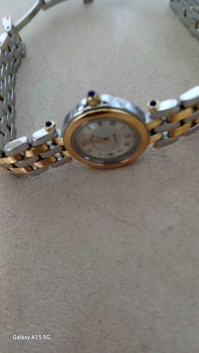 Lindo relógio Christian Bernard