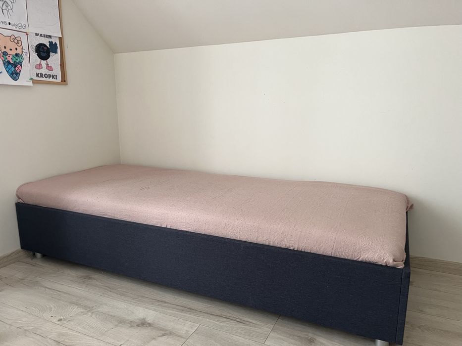 Łózko jednoosobowe