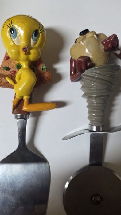 Kit para pizzas da telepizza piu piu e taz