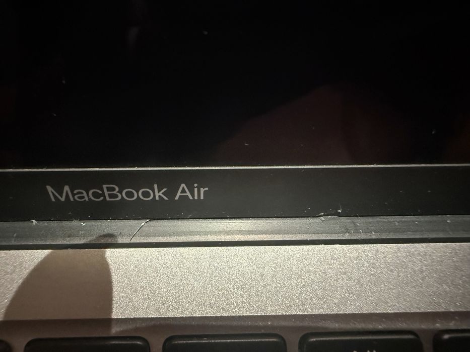 MacBook Air 13 M1 8ГБ 256 ГБ 2020 год