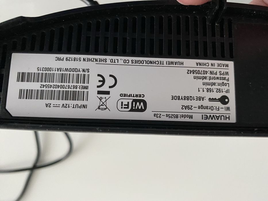 Router Huawei B 525s-23a,kabel Ethernet