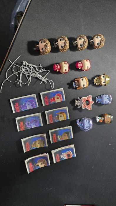 Kinder Joy Stranger things