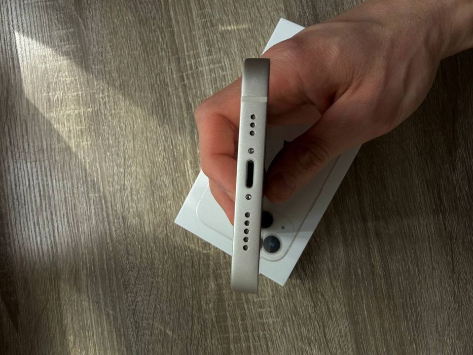 Ідеальний стан Iphone 13 128 white білий 85% аккум