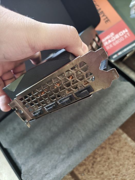 RX 6800 XT gigabyte