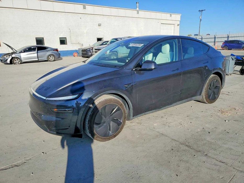 2026 Tesla Model Y Juniper