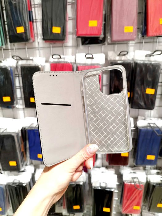 etui z klapką, pokrowiec zamykany, futerał Iphone 15 pro