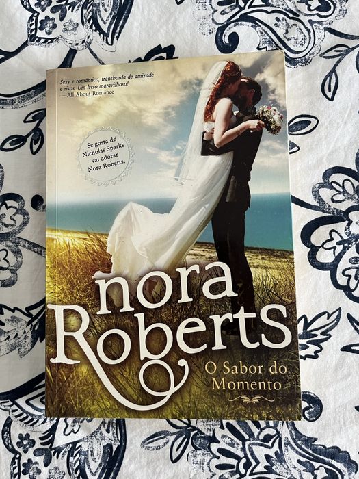 The Flavor of the Moment - Nora Roberts64586168091010120