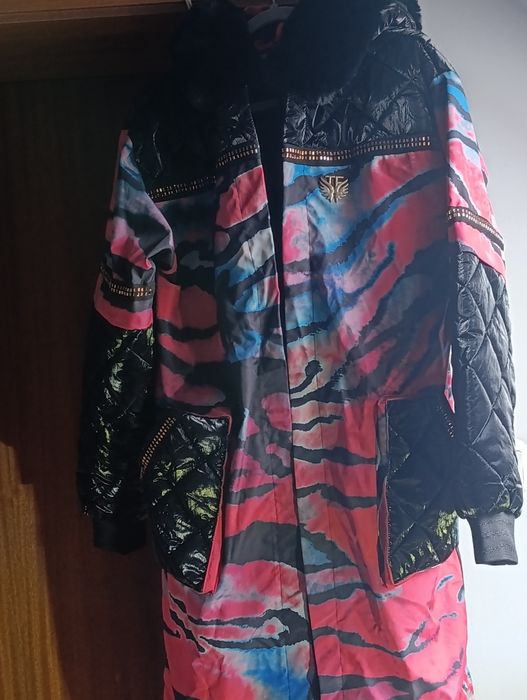 Piękny kardigan płaszcz T.A.T.U