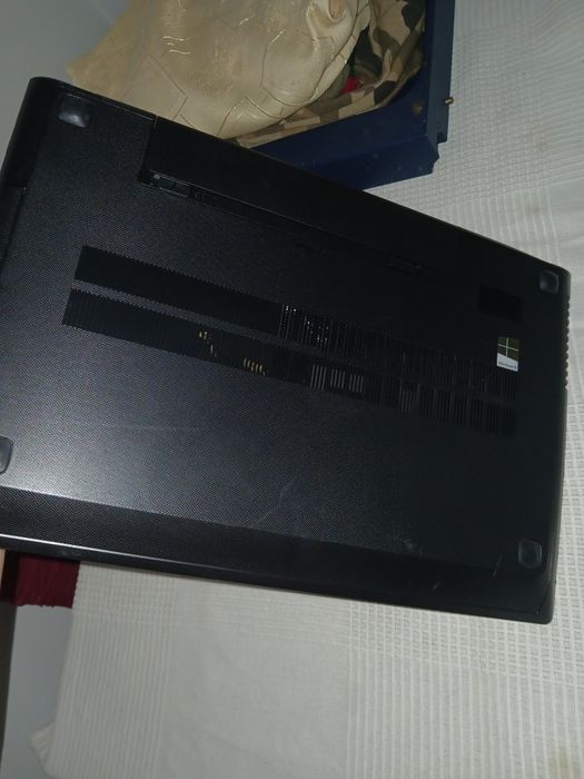 Portátil Lenovo semi novo