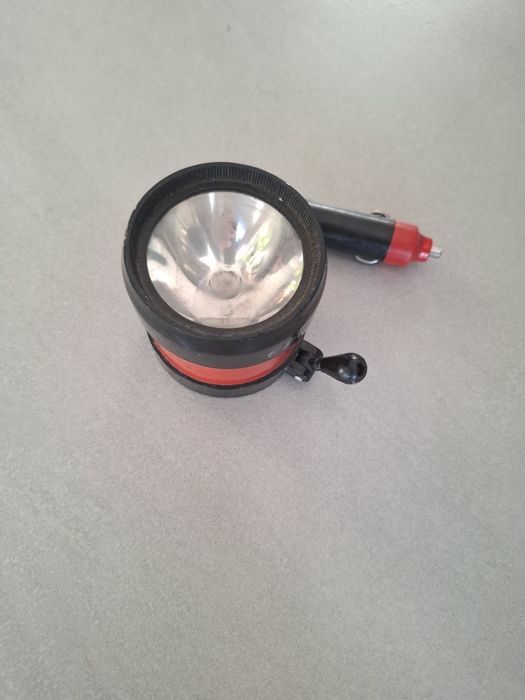 Latarka samochodowa 12V do zapalniczki