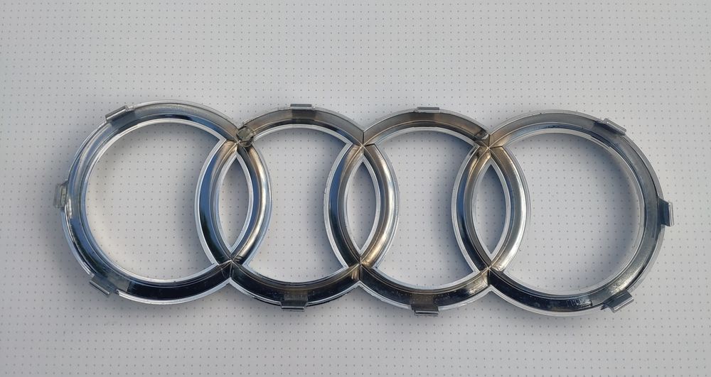 Емблема AUDI значок Оригінал