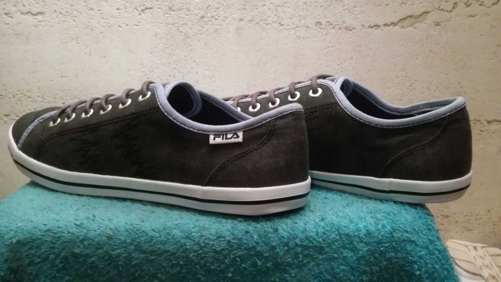 Trampki FILA r.41 stan idealny