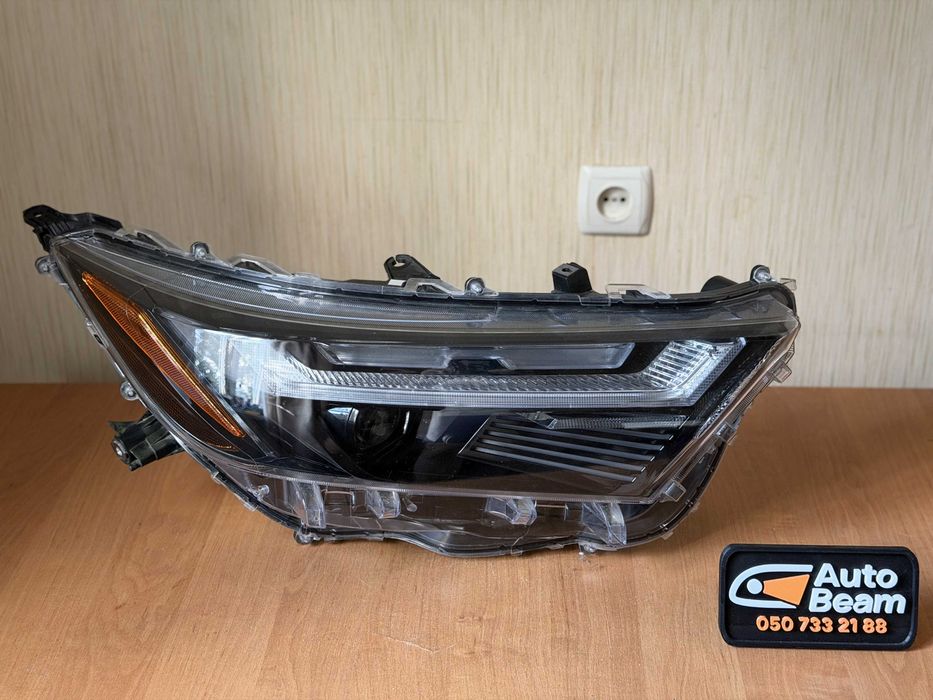 Фара права Toyota RAV4 2022-2025 Full LED 8 pin ОРИГІНАЛ
